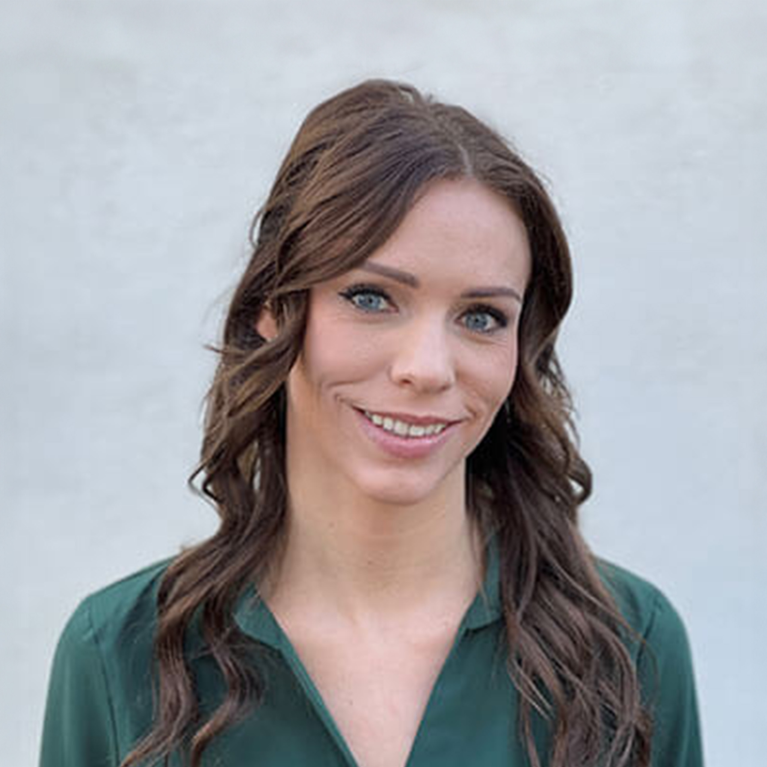 Laura Weber, AMFT, Group & Individual Therapist
